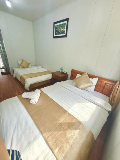 Chambre Triple avec balcon — Sapa Center View Hotel